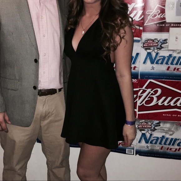 Boohoo black halter dress - Picture 3 of 3